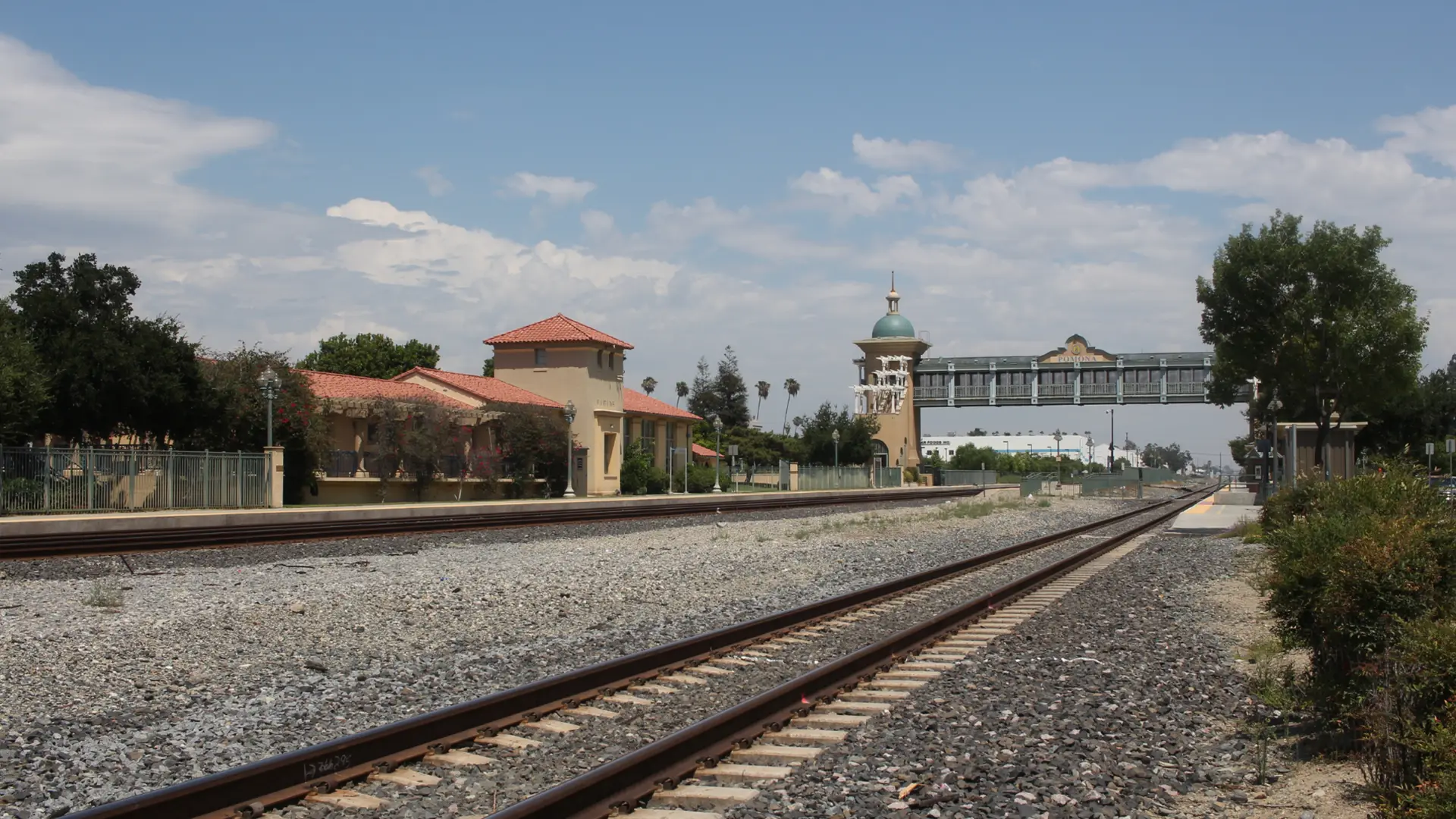 Personal injury lawyer near Pomona helping victim file compensation claim